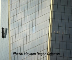 Window Washers Trapped on South Side The Freedom Tower (1)