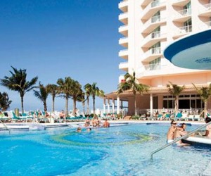 Five Can’t Miss Caribbean And Central American Travel Deals riu-paradise-island