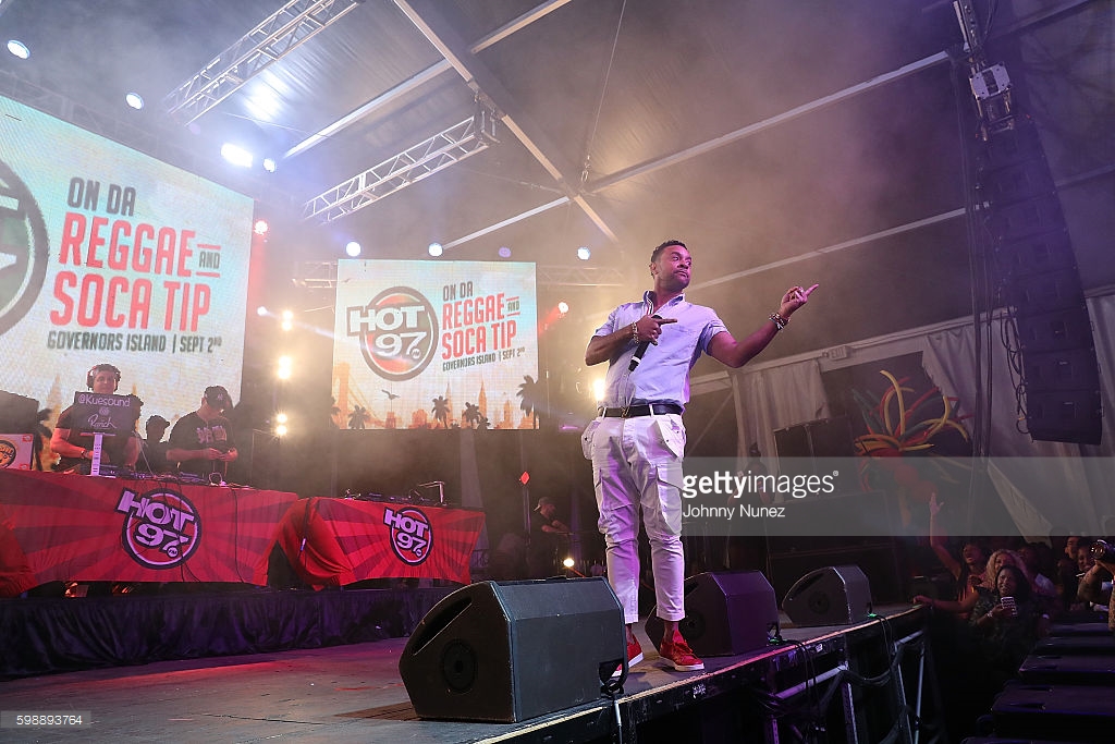 shaggy-singer shaggy-singer