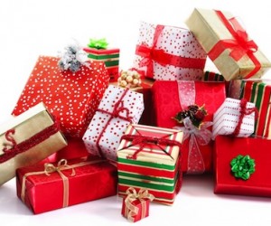 Trump’s America – Episode # 49 – Christmas Gifts Not For The Rest Of Us Under The White House Tree trumps-christmas-gifts-but-none-for-us