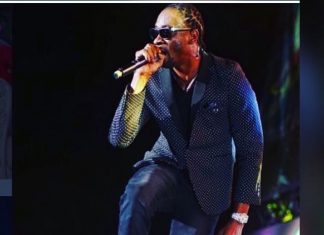 Caribbean Entertainment -Bounty Killer Gets Blue & Bougie Award Bounty-Killer