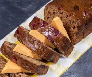 Caribbean Recipes – Homemade Easter Bun caribbean-recipe-Bun-and-Cheese