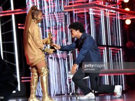 BRUNO-MARS-BILLboard-awards