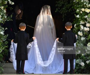 Guess Which Caribbean Flowers Made It On To Meghan Markle’s Veil? meghan-markle-veil