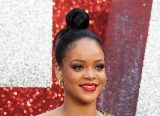 Caribbean Entertainment – Rihanna’s Wardrobe Opps Moment At Ocean’s 8 Premier London rihanna-wardrobe-malfunction