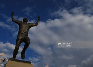 botafogo-soccer-sculpture