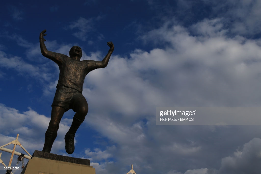 botafogo-soccer-sculpture botafogo-soccer-sculpture