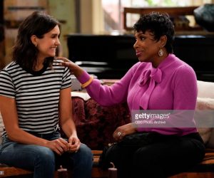 This Caribbean Roots Star Returns To US TV In New Sitcom sheryl-lee-ralph-fam