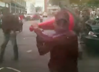 See Armed Civilians Attacking An Opposition Convoy In Venezuela VENEZUELA-CONVOY-ATTACK