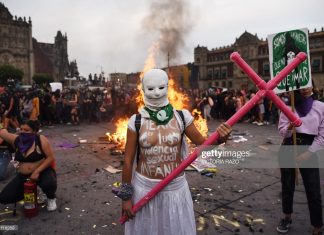 Women Across Latin America Protest On International Women’s Day latin-america-international-womens-day-march