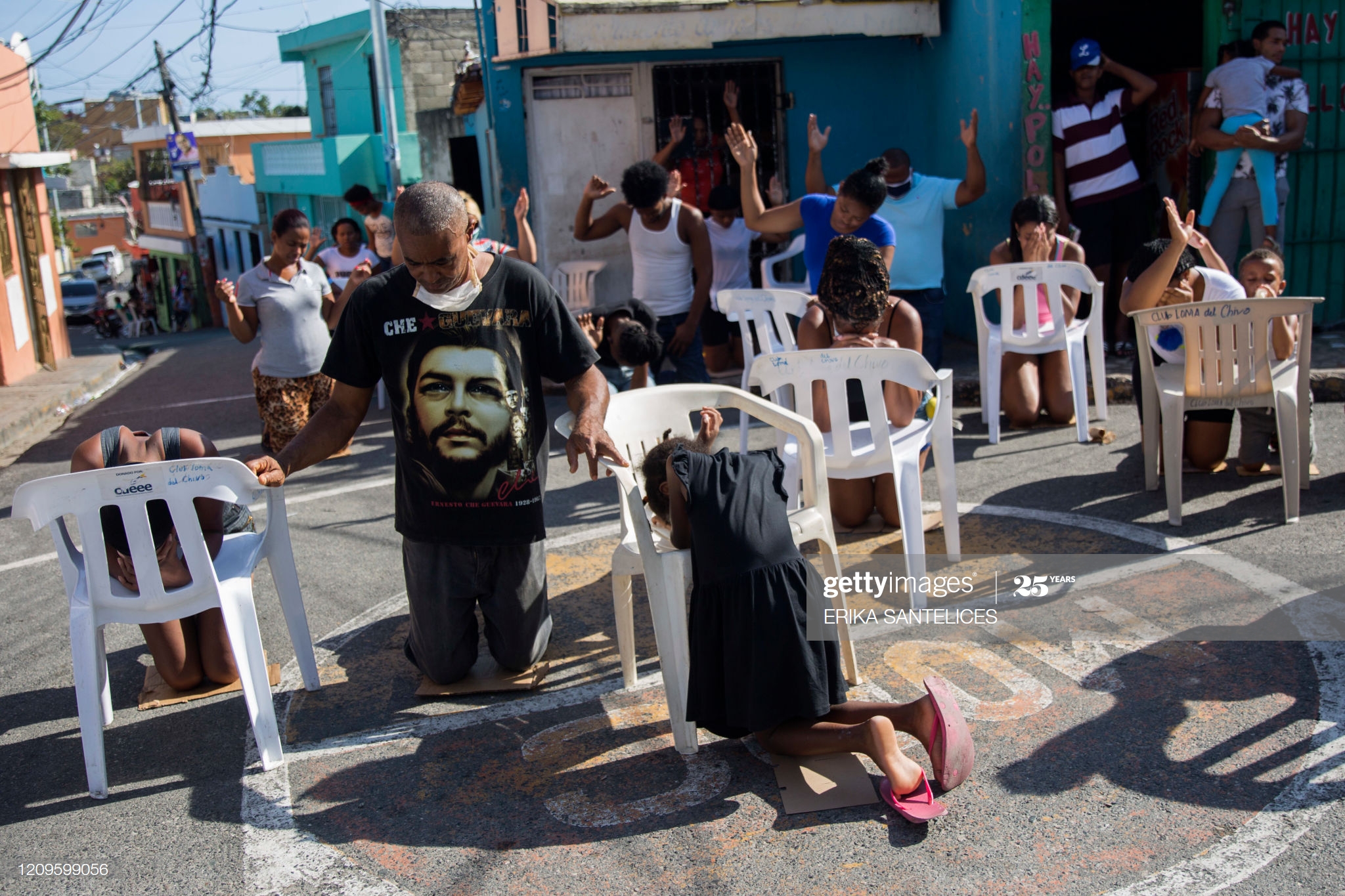 dr-coronavirus-fight dr-coronavirus-fight