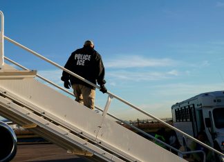 US Deports 46 To Jamaica us-ice