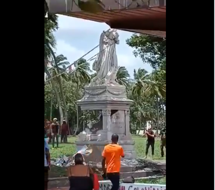 activists-tear-down-statue-in-martinique