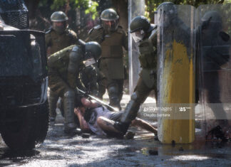 Chile Anniversary Rallies Turn Violent As Churches Burned chile-protests-2020