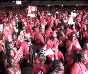 saint-vincent-Unity-Labour-Party-supporters-sans-mask