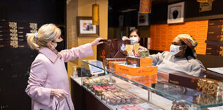 Flotus-at-sweet-lobby