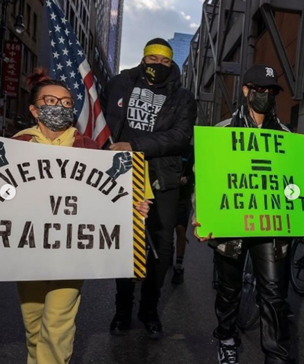 rihanna-protests-against-hate rihanna-protests-against-hate