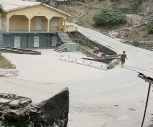 US Among Countries Pitching In To Help Saint Vincent Amid La Soufrière Volcano Disaster saint-vincent-ash-fall-sandy-bay