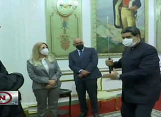 Actor Steven Seagal Presents Samurai Sword To Venezuelan President steven-seagal-nicholas-maduro