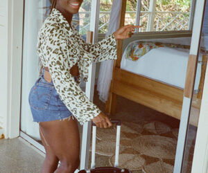 Jamaican Olympic Athlete Shares Her Favorite Airbnb Listings jamaican-olympian-shelly-ann-fraser-pryce