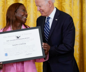 One Brave Caribbean Immigrant And An “Outstanding American By Choice” nurse-sandra-lindsay-receives-award-from-biden