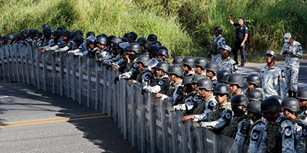 mexico-guards-men mexico-guards-men