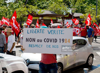 martinique-vaccine-protest