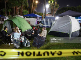 ukrainians-at-us-borderjpg