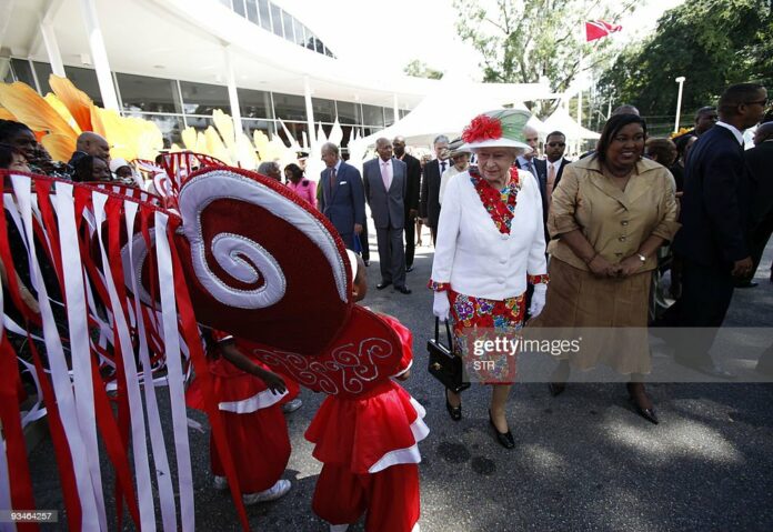 QUEEN-IN-TRINIDAD-2009