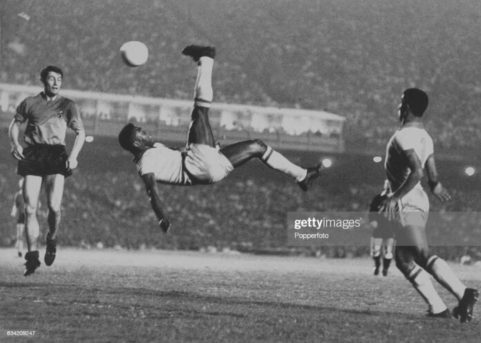pele-bicycle-kick pele-bicycle-kick