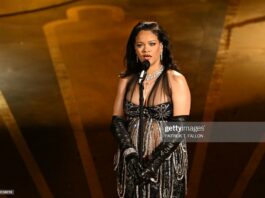 rihanna-performs-oscars-2023
