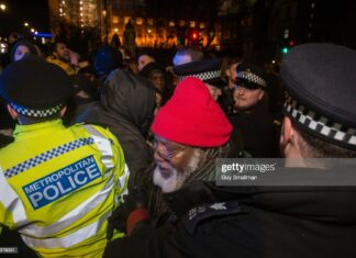 Activists Cleared of Charges for Blocking Road to Prevent Deportation Flight to Jamaica uk-deportation-protests