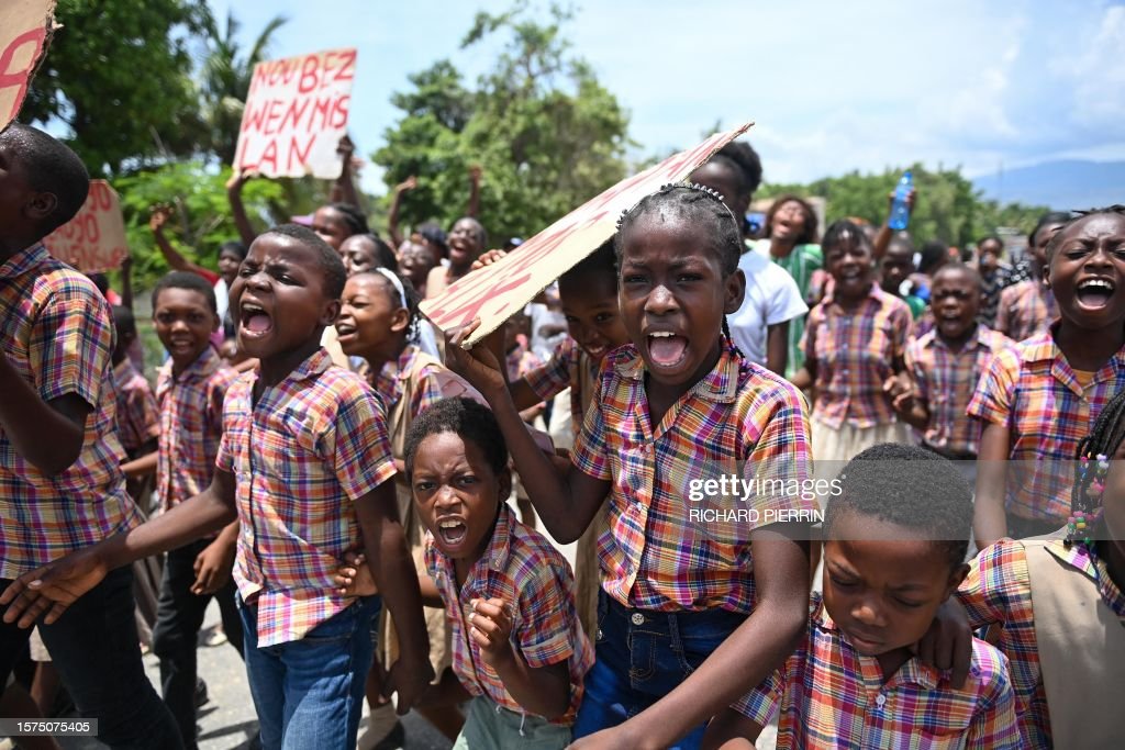 haitian-kids-protest1