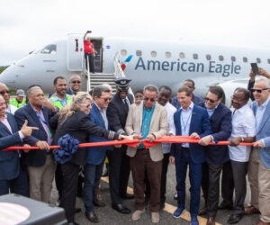 American-airlines-flying-to-ochorios-jamaica