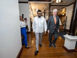 clinton-guyana-ali-state-house