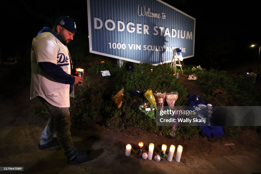 fans-remember-Fernando Valenzuela