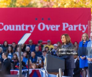 Kamala Harris Campaign Criticized For Limited Spending With Black, Caribbean Immigrant Media kamala-harris-black