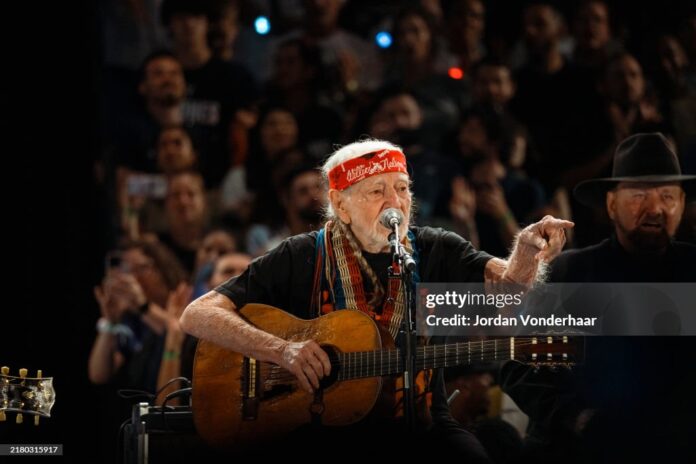 willy-nelson-for-kamala willy-nelson-for-kamala
