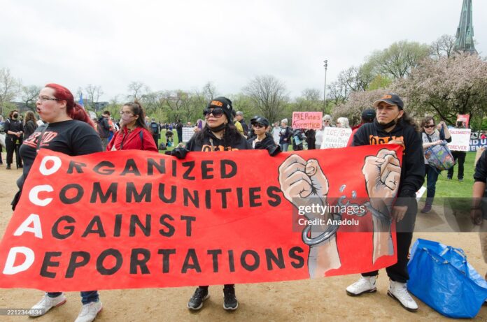 immgiration-protests-in-Illinois