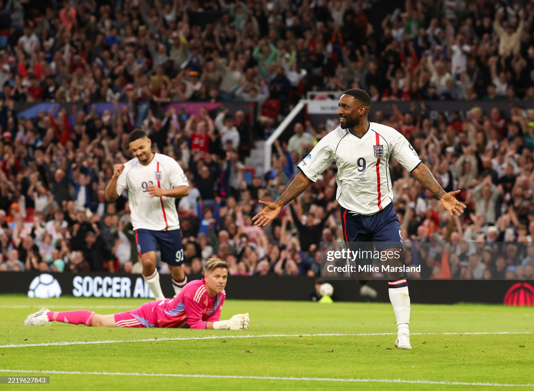 Jermain-Defoe Jermain-Defoe