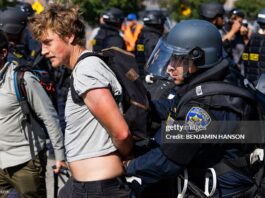 LA-demonstrators-arrested