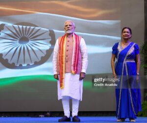 kamla-persad-bissessar-with-indian-pm-modi