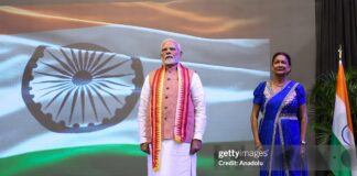 kamla-persad-bissessar-with-indian-pm-modi