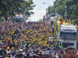 thousands-of-revellers-at-nottinghill-caribbean-carnival-2025