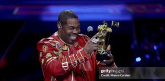 busta-rhymes-vma-award