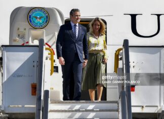 hegseth-and-wife-in-the-dr-over-venezuela-issue