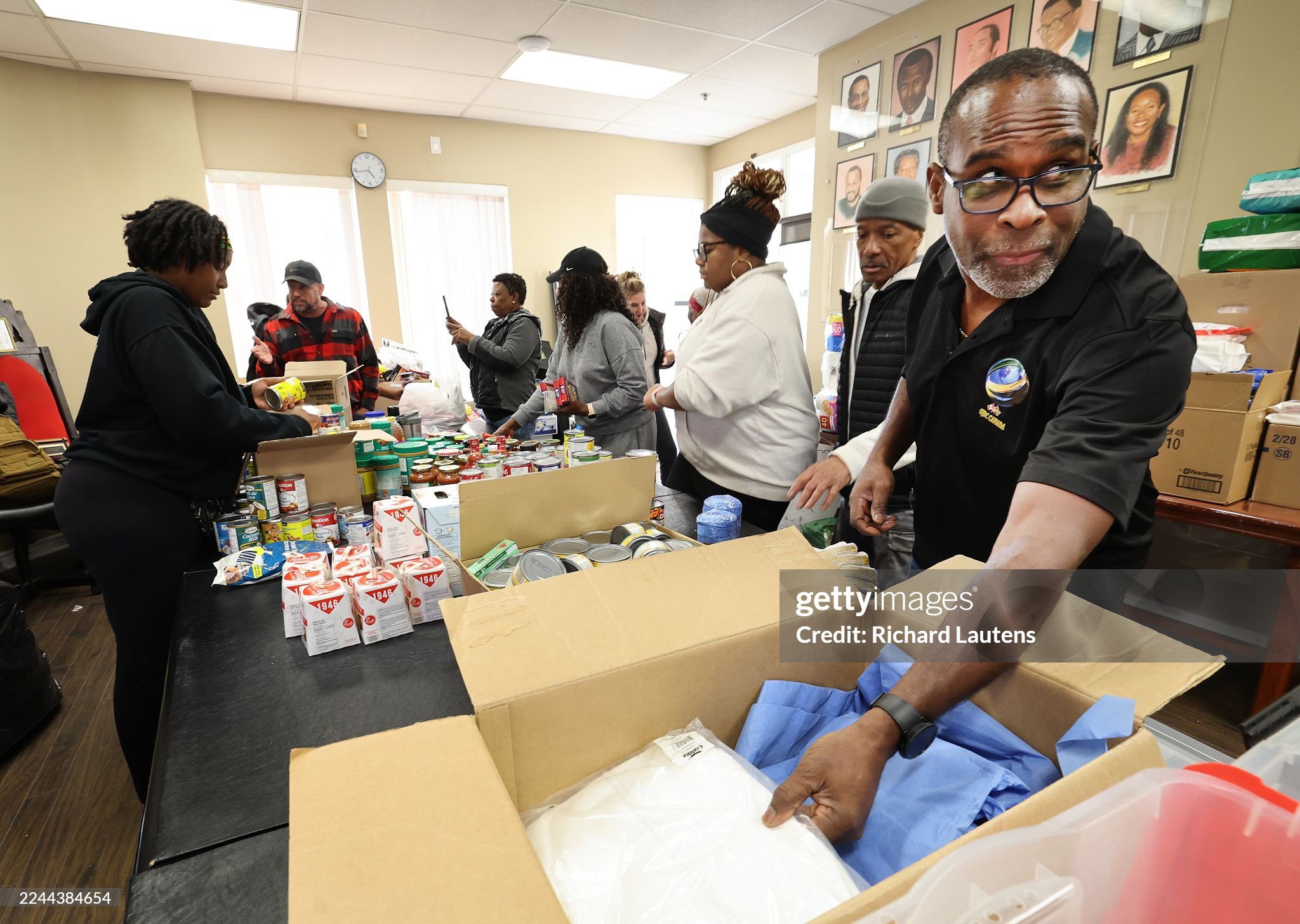 jamaican-canadians-pack-donations-for-victims-of-hurricane-melissa jamaican-canadians-pack-donations-for-victims-of-hurricane-melissa