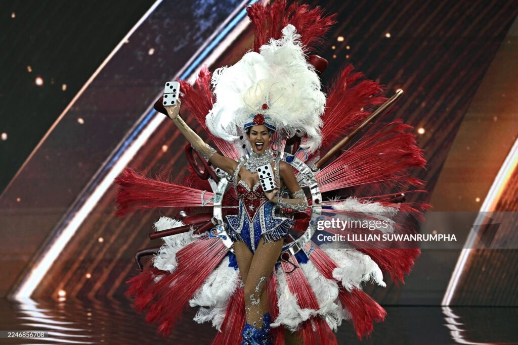 Miss Cuba Lina Luaces