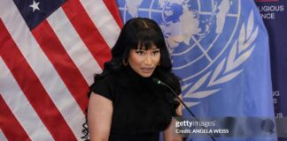 nicki-minaj-now-singing-trumps-praises