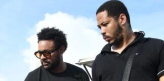 shaggy-hands-out-donations-in-black-river-jamaica